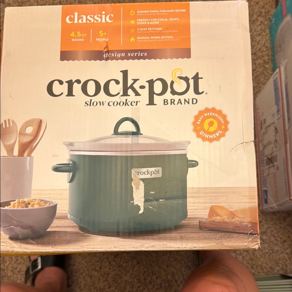 Classic Green Cookware Slow Cooker